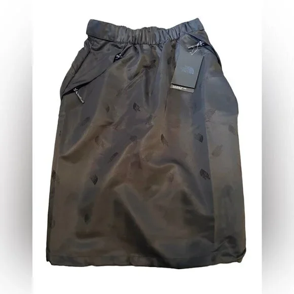 The North Face Nwt Black Series Tnf Logo Jacquard Skirt Sz Xs. - Picture 3 of 8